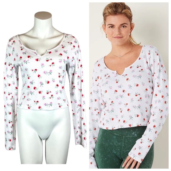 PINK Victoria's Secret Tops - Victoria’s Secret PINK White Floral Shrunken Long Sleeve Notch Neck Thermal LRG